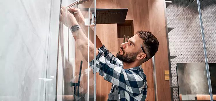 Replace Shower Doors with Frameless Strongsville